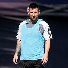 Messi: del festejo por el Balón de Oro a prepararse para enfrentar a Uruguay y Brasil