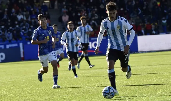 Pablo Solari en la jugada del gol. (Foto: Prensa Selección)